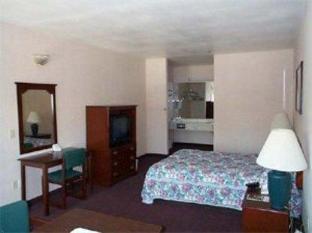 Guesthouse International Inn & Suites - Southgate Hotel
