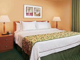 Fairfield Inn And Suites Saratoga Hotel