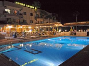 Cyprus-Lucky hotel Apartments
