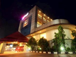 Hotel Banjarmasin International 马辰国际酒店