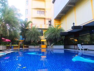 Jomtien Holiday Pattaya Hotel หรือ จอมเทียน ฮอลิเดย์ พัทยา โฮเต็ล