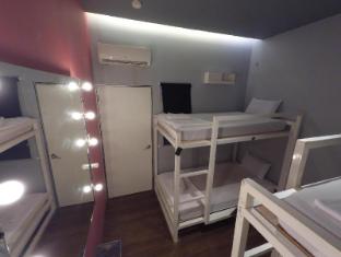 Female Territory Dormitory-1 bed in 4 bed dorm