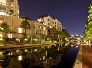 Marina Waterfront Apartments