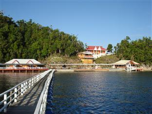 Hidden Island Resort