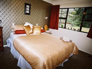 Castle Hill Lodge Bed & Breakfast