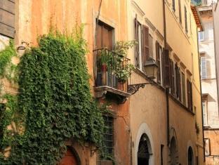 Italy-Piazza Navona Apartments
