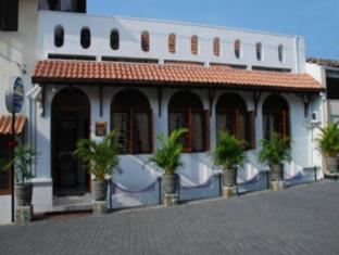 Sri Lanka-New Old Dutch House