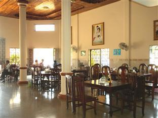 Cambodia-Ea Aun Restaurant & Guesthouse