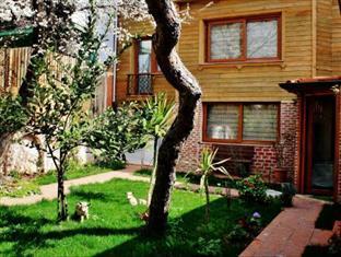 Istanbul Garden Suite