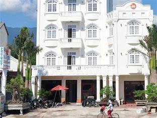 Vietnam-Phu Quy Hotel