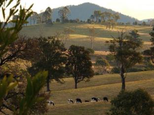 Mumbulla View Bed and Breakfast