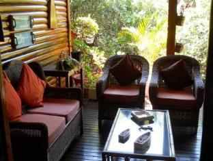 South Africa-Aston Woods Bed and Breakfast