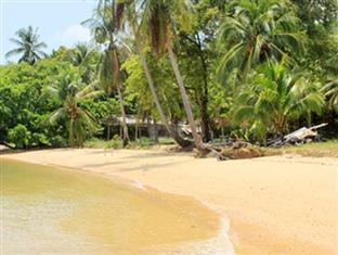 เกาะปอ คอรัลบีช บังกะโล (Koh Por Coral Beach Bungalow)