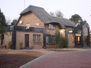 Global Village Guesthouse Midrand