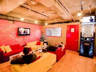 Kimchee Sinchon Guesthouse
