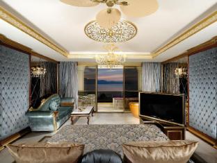 Golden Savoy Resort