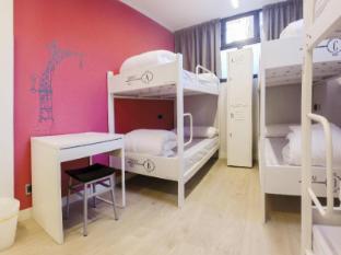 Room 018 BCN Hostel