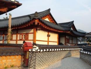 Yeohaengga Hanok Guesthouse