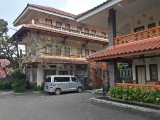 Arondari Hotel Sukabumi, Indonesia