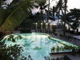 Nugraha Lovina Seaview Resort and Spa 尼古拉哈罗威娜湾酒店