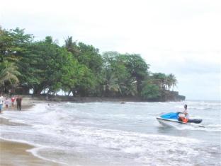 Patra Jasa Anyer Beach Resort bintang 4
