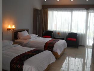 foto resort hotel bintang 2 Patra Jasa Parapat Lake Resort 2