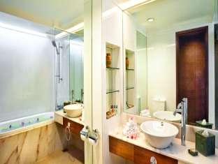 Bintan Lagoon Resort Bintan Island (Indonesia) - Deluxe Room Bathroom