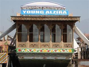 Young Alzira Houseboats