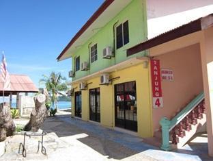 Tanjung Malie Beach Motel
