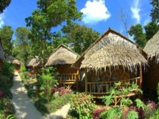phutawan bamboo resort