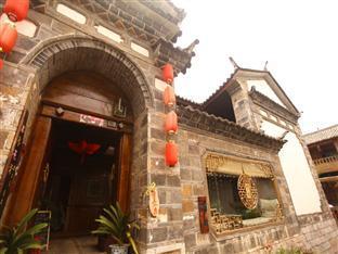 Lijiang Bloom Inn