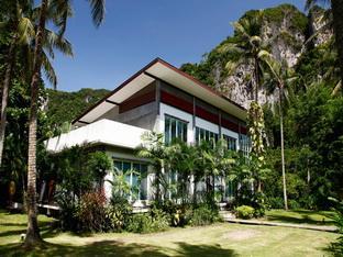 The Paradise Villa