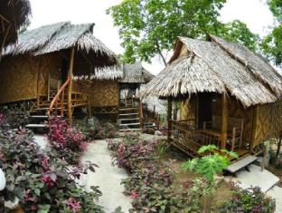 phi phi hill bamboo bungalow