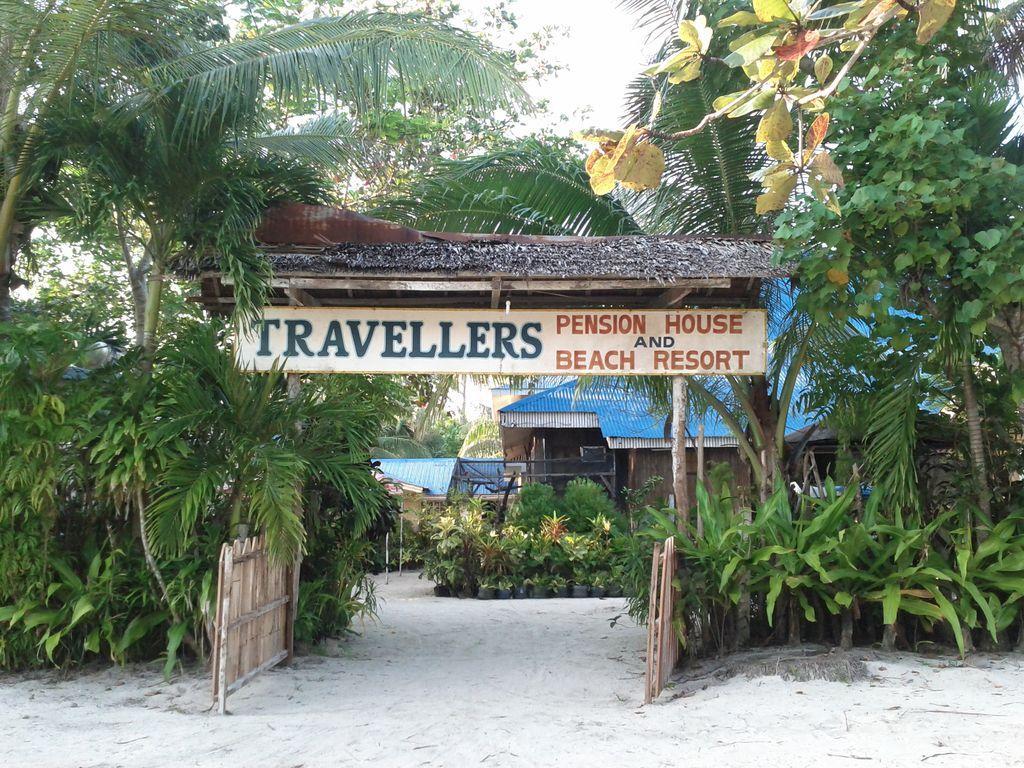 travellers beach resort siargao