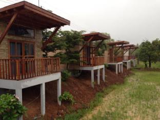 the country farm resort and home stay